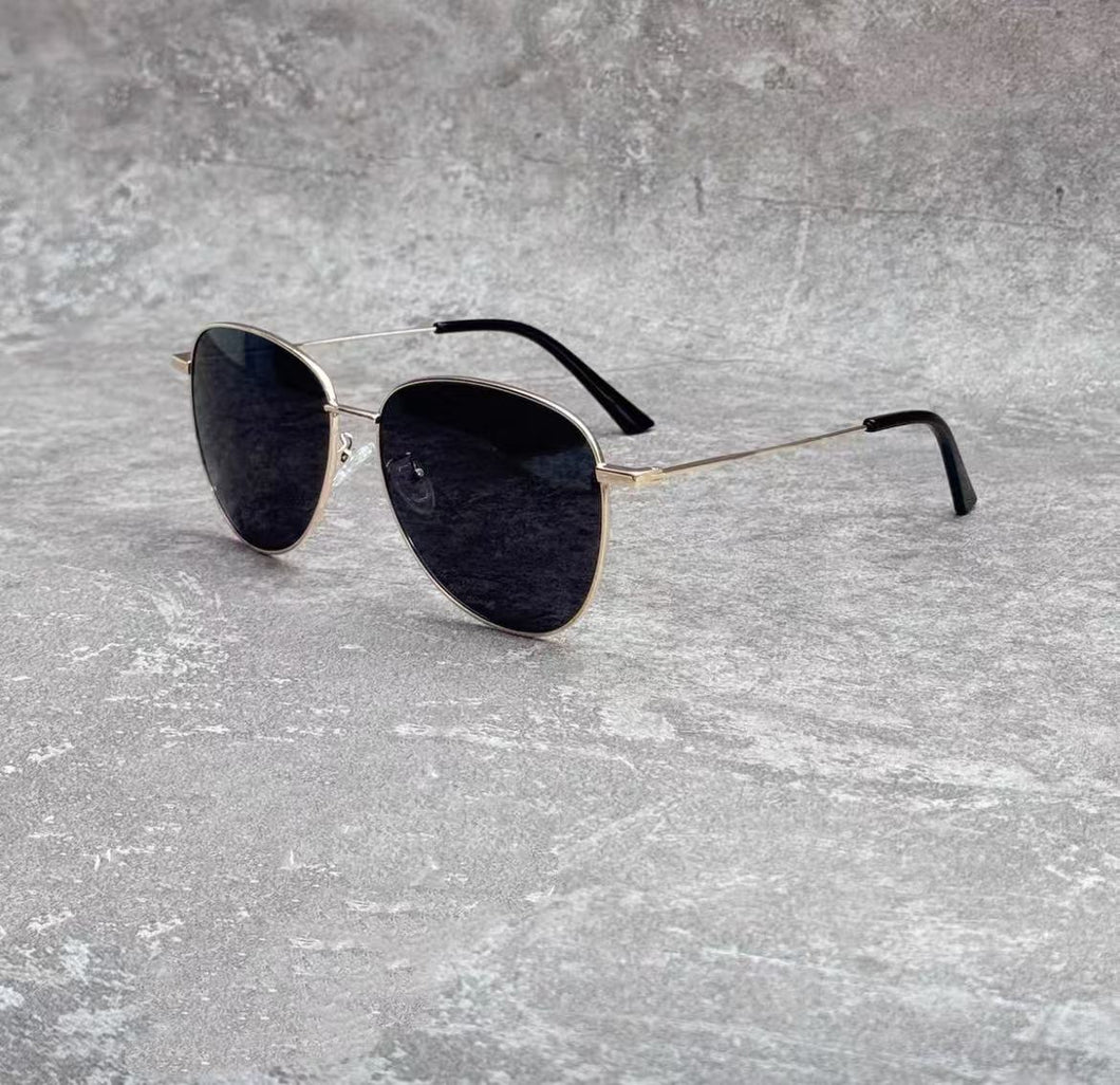 Classic Aviator Sunglasses for Men Women Driving Sun glasses Polarized Lens UV Blocking